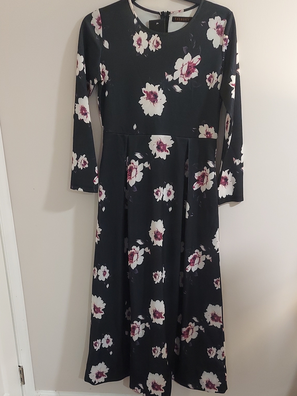 Kabayare Floral Midi Dress in Black & Pink NWT